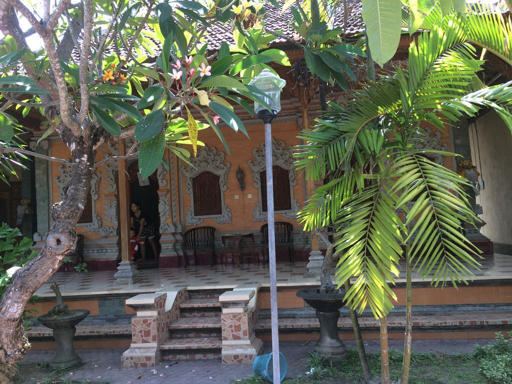 Ray Homestay Batununggul Екстер'єр фото