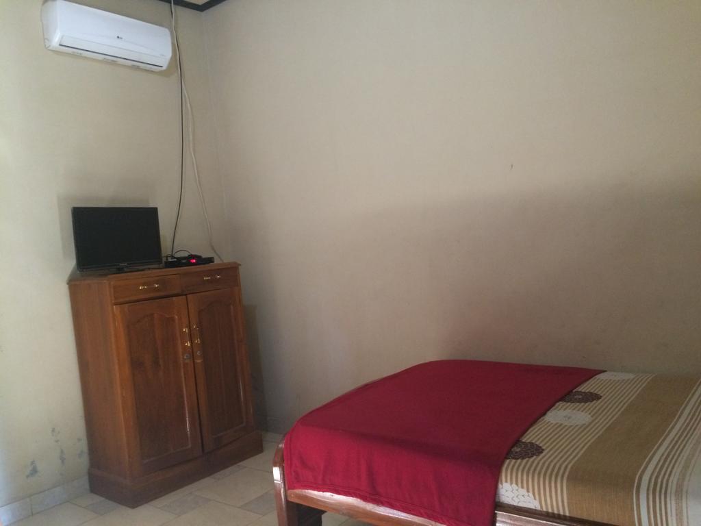 Ray Homestay Batununggul Екстер'єр фото