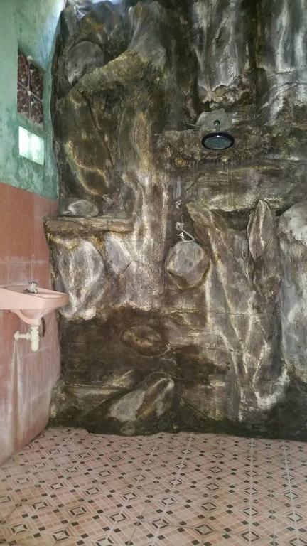 Ray Homestay Batununggul Екстер'єр фото