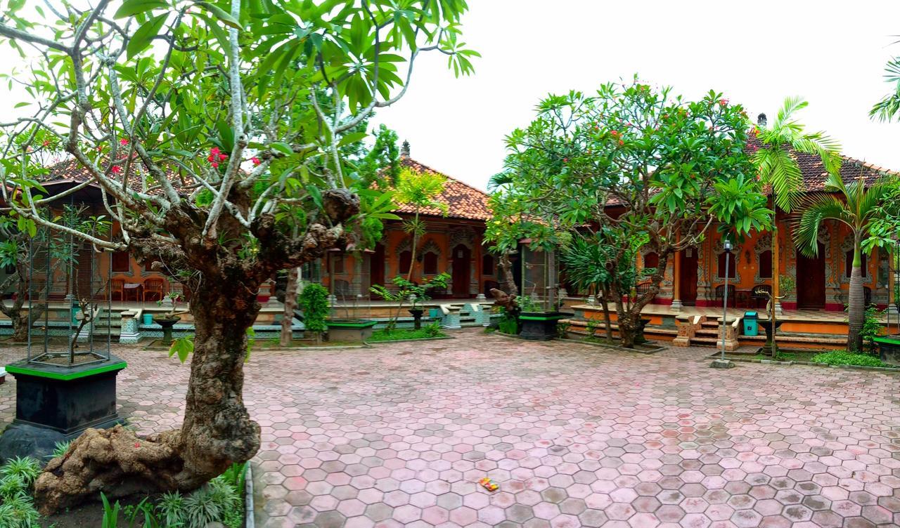 Ray Homestay Batununggul Екстер'єр фото