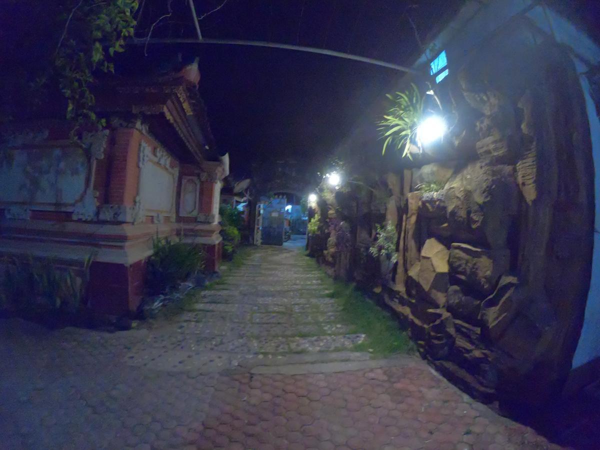 Ray Homestay Batununggul Екстер'єр фото