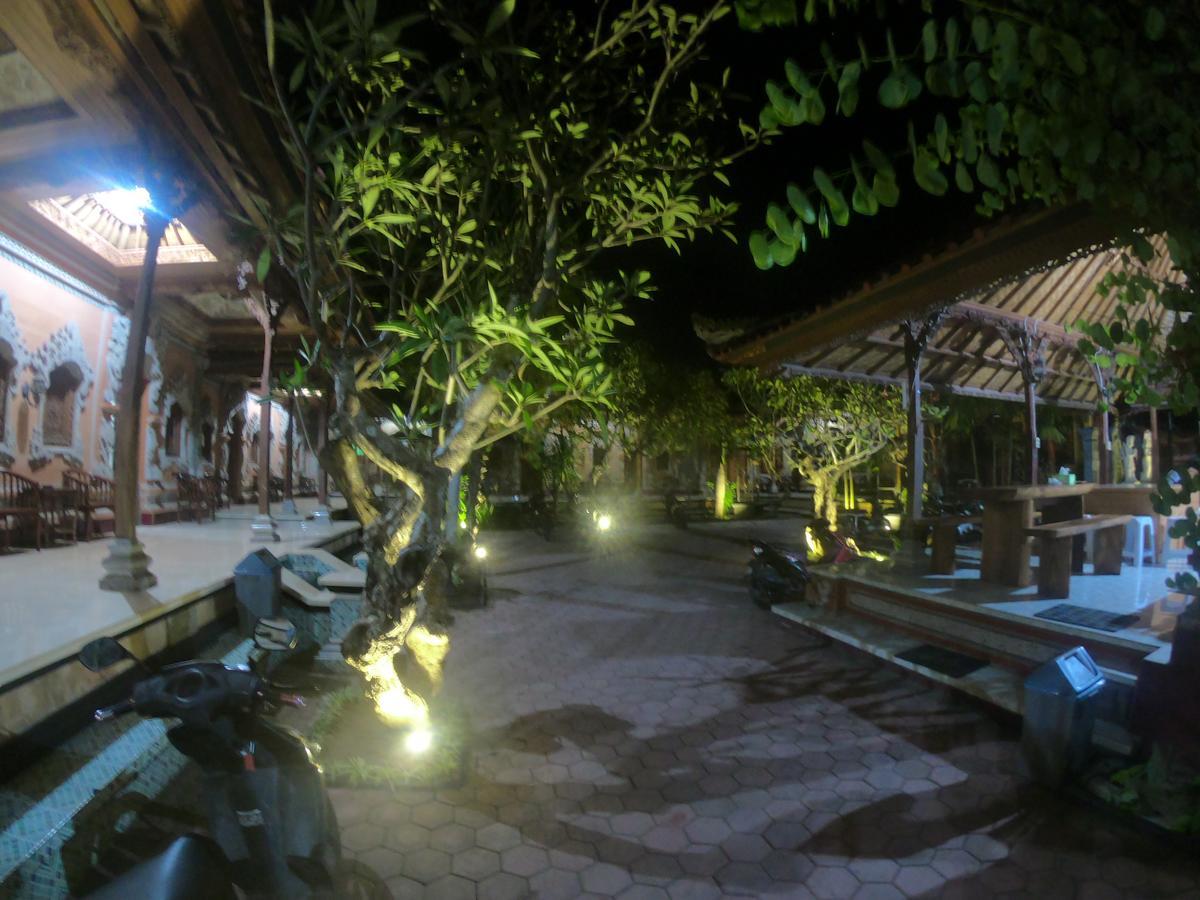 Ray Homestay Batununggul Екстер'єр фото